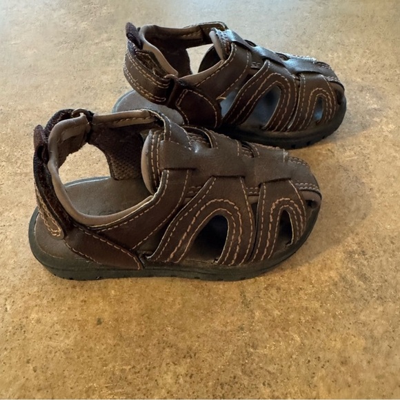 Carters- Toddler Size 6 Brown Kids Sandals - Picture 2 of 5
